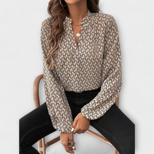 Relaxiva Blouse with Pattern and Elegant Sleeves