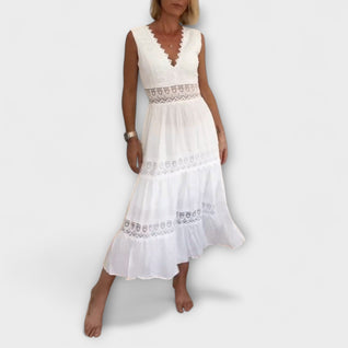 Aurélie - Elegant V-Neck Lace Dress