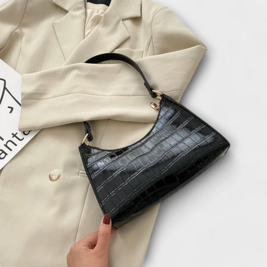 Lora. - Shiny Leather Bag