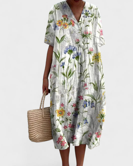 Zoey - Dress with Vibrant Floral Pattern
