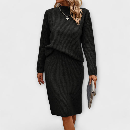 2-piece set of pullover and skirt