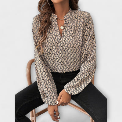 Relaxiva Blouse with Pattern and Elegant Sleeves