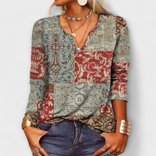 Océane Dubois - Comfortable and Stylish Blouse