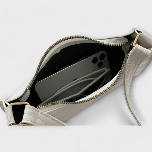 Lora. - Shiny Leather Bag