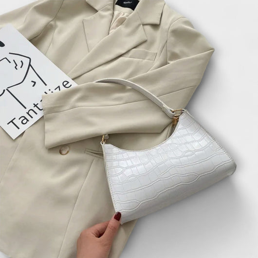 Lora. - Shiny Leather Bag