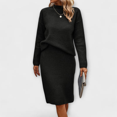 2-piece set of pullover and skirt