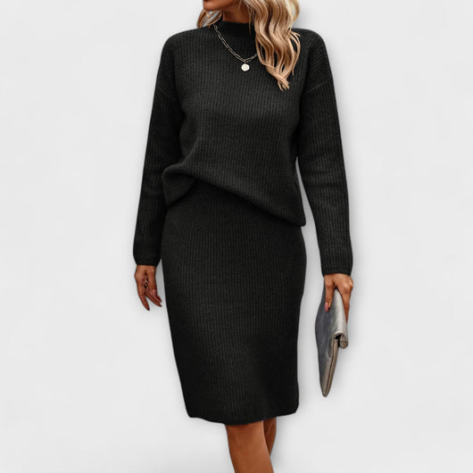 2-piece set of pullover and skirt