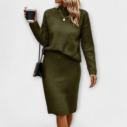 2-piece set of pullover and skirt