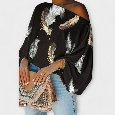 Ilsa – Elegant, loose-fitting blouse